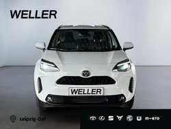 Weiss Gebraucht 2024 Toyota Yaris Cross Team SUV | 23.990 € (Superpreis)