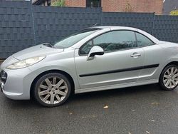 Silber Gebraucht 2007 Peugeot 207 CC Filou Cabrio | 1.199 € (Guter Preis)