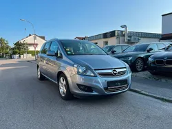 Silber Gebraucht 2009 Opel Zafira Van / Kleinbus | 2.500 € (Guter Preis)