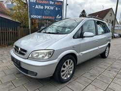 Silber Gebraucht 2004 Opel Zafira Basis Van / Kleinbus | 1.999 € (Guter Preis)