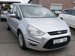 Grau Gebraucht 2012 Ford S-MAX Trend Van / Kleinbus | 6.600 € (Fairer Preis)