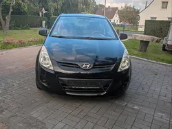 Schwarz Gebraucht 2009 Hyundai i20 Kleinwagen | 3.000 € (Fairer Preis)