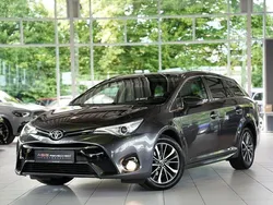 Grau Gebraucht 2016 Toyota Avensis Edition-S Kombi | 15.900 € (Etwas zu teuer)