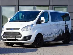 Frostweiß Gebraucht 2017 Ford Tourneo Custom Van / Kleinbus | 25.980 € (Teuer)