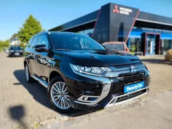 Schwarz Gebraucht 2020 Mitsubishi Outlander P-HEV Plus SUV | 20.990 € (Fairer Preis)