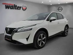 Weiß Gebraucht 2021 Nissan Qashqai SUV | 23.990 € (Etwas zu teuer)