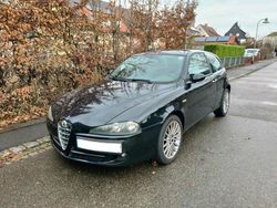 Schwarz Gebraucht 2006 Alfa Romeo 147 Kleinwagen | 1.400 € (Fairer Preis)