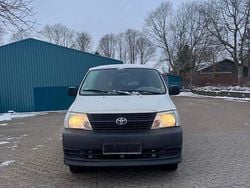 Gebraucht 2011 Toyota HiAce Van / Kleinbus | 7.400 € (Teuer)