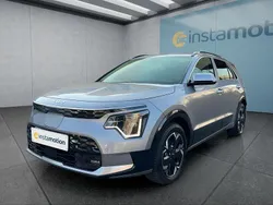 Grau Gebraucht 2024 Kia e-Niro SUV | 33.749 € (Fairer Preis)