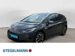 Grau Gebraucht 2022 VW ID.3 Pro Kleinwagen | 27.290 € (Fairer Preis)