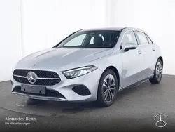 Silber Gebraucht 2024 Mercedes A200 Advanced Limousine | 28.490 € (Guter Preis)