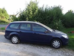 Blau Gebraucht 2010 Ford Focus Sport Kombi | 1.700 € (Guter Preis)