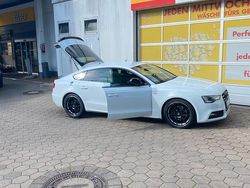 Weiß Gebraucht 2013 Audi A5 Sportback Kleinwagen | 16.500 € (Etwas zu teuer)