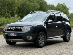 Grau Gebraucht 2016 Dacia Duster Prestige SUV | 9.290 € (Fairer Preis)