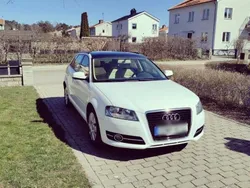 Weiß Gebraucht 2011 Audi A3 Sportback S-Line Limousine | 8.400 € (Guter Preis)