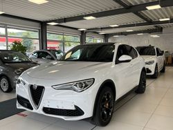Weiß Gebraucht 2018 Alfa Romeo Stelvio Super SUV | 26.990 € (Etwas zu teuer)
