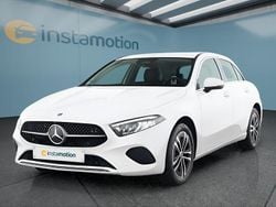 Weiß Gebraucht 2024 Mercedes A250 Kleinwagen | 31.599 € (Fairer Preis)