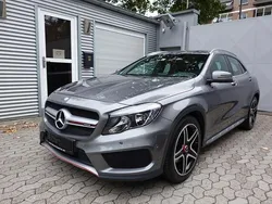 Grau Gebraucht 2015 Mercedes GLA250 AMG SUV | 20.999 € (Fairer Preis)