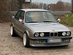 Silber Gebraucht 1987 BMW 320 Coupé | 19.900 €