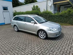 Gebraucht 2004 Toyota Avensis Kombi | 6.000 €