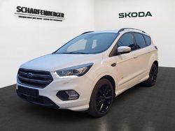 Weiß Gebraucht 2018 Ford Kuga ST-Line SUV | 16.240 € (Fairer Preis)