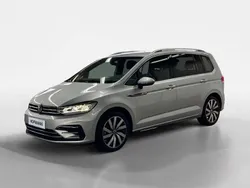 Grau Gebraucht 2024 VW Touran R-line Van / Kleinbus | 35.822 € (Guter Preis)