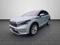 Arctic silber metallic (metallic) Gebraucht 2022 Skoda Enyaq iV SUV | 28.950 € (Superpreis)