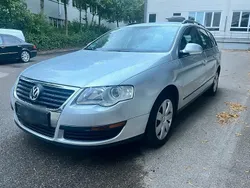 Silber Gebraucht 2010 VW Passat Kombi | 3.900 € (Guter Preis)
