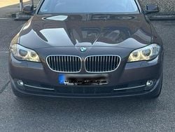 Braun Gebraucht 2011 BMW 520 Kombi | 9.900 € (Guter Preis)