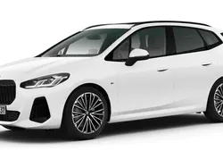 Weiß Gebraucht 2024 BMW 223 Active Tourer Luxury Line Van / Kleinbus | 44.388 € (Teuer)