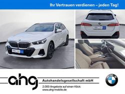 Weiß Gebraucht 2025 BMW 520 M Sport Kombi | 47.450 € (Fairer Preis)