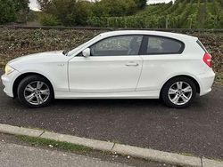 Weiß Gebraucht 2009 BMW 116 Kleinwagen | 3.950 € (Etwas zu teuer)