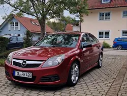 Rot Gebraucht 2007 Opel Vectra Limousine | 2.200 € (Etwas zu teuer)