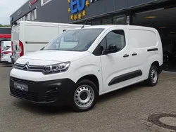 Weiß Gebraucht 2022 Citroën Berlingo Van / Kleinbus | 21.050 € (Teuer)