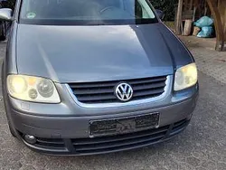 Grau Gebraucht 2004 VW Touran Van / Kleinbus | 1.900 € (Guter Preis)