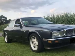 Blau Gebraucht 1989 Jaguar XJ40 Sovereign Limousine | 12.780 €