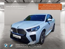 Grau Gebraucht 2024 BMW iX2 M Sport SUV | 45.700 € (Fairer Preis)