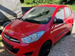Rot Gebraucht 2011 Hyundai i10 Kleinwagen | 2.650 € (Fairer Preis)