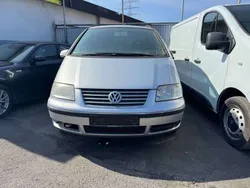 Grau Gebraucht 2005 VW Sharan Van / Kleinbus | 999 € (Superpreis)
