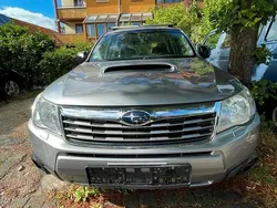 Silber Gebraucht 2010 Subaru Forester SUV | 3.500 € (Superpreis)
