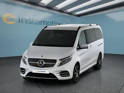 Weiß Gebraucht 2024 Mercedes V300 Van / Kleinbus | 71.149 € (Teuer)