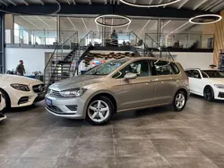 Silber Gebraucht 2015 VW Golf Sportsvan Highline Van / Kleinbus | 12.399 € (Guter Preis)
