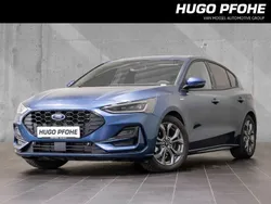 Chrome blue metallic Gebraucht 2024 Ford Focus ST-Line X Limousine | 25.850 € (Guter Preis)