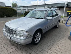 Mercedes C180