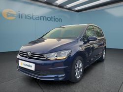 Blau Gebraucht 2024 VW Touran Van / Kleinbus | 29.999 € (Fairer Preis)