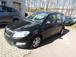 Schwarz Gebraucht 2011 Skoda Roomster Kombi | 1.990 €