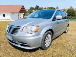 Grau Gebraucht 2016 Chrysler Town & Country Touring Kombi | 9.990 €