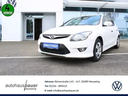 Weiß Gebraucht 2012 Hyundai i30 Classic Limousine | 2.880 € (Guter Preis)