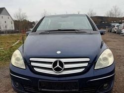 Blau Gebraucht 2005 Mercedes 170 Kombi | 1.800 € (Superpreis)