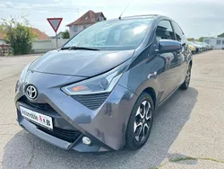 Grau Gebraucht 2021 Toyota Aygo X-play Kleinwagen | 13.950 € (Fairer Preis)